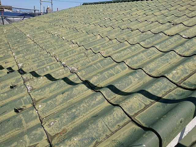 経年劣化が進んだかわらU